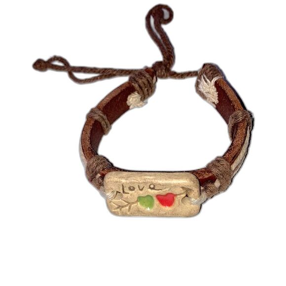 LOVE Arrow Hearts Leather and Stone Tie Brown Cream Red Green Bracelet 8 inches - Picture 1 of 10